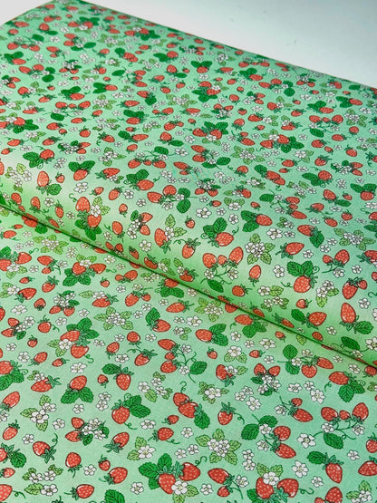 Tela de Algodón Strawberry Fizz Verde