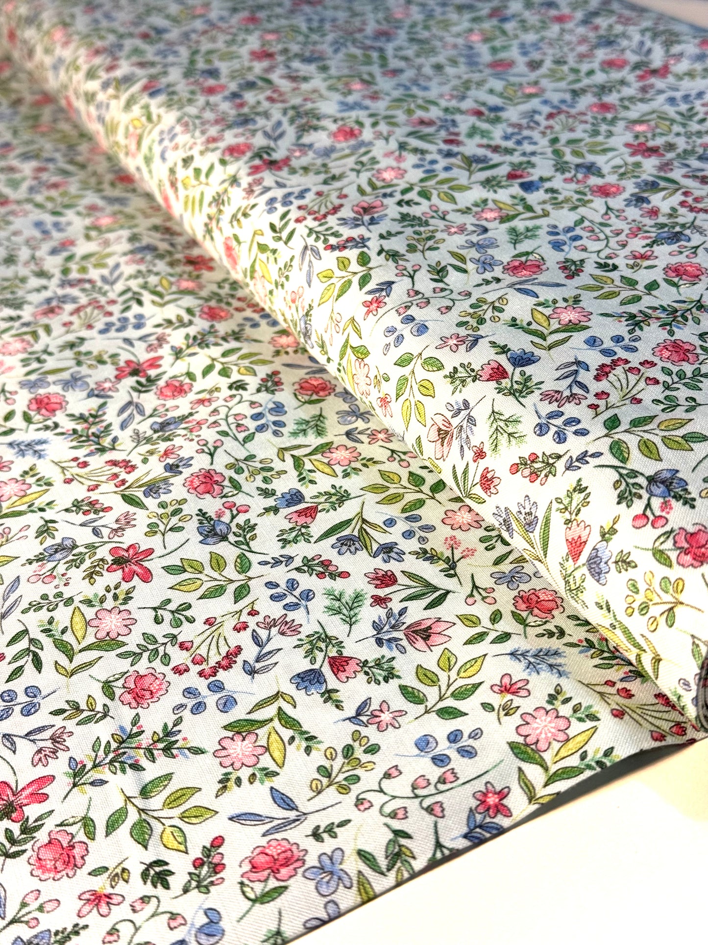 Tela de Algodón Sugar Flowers Azul