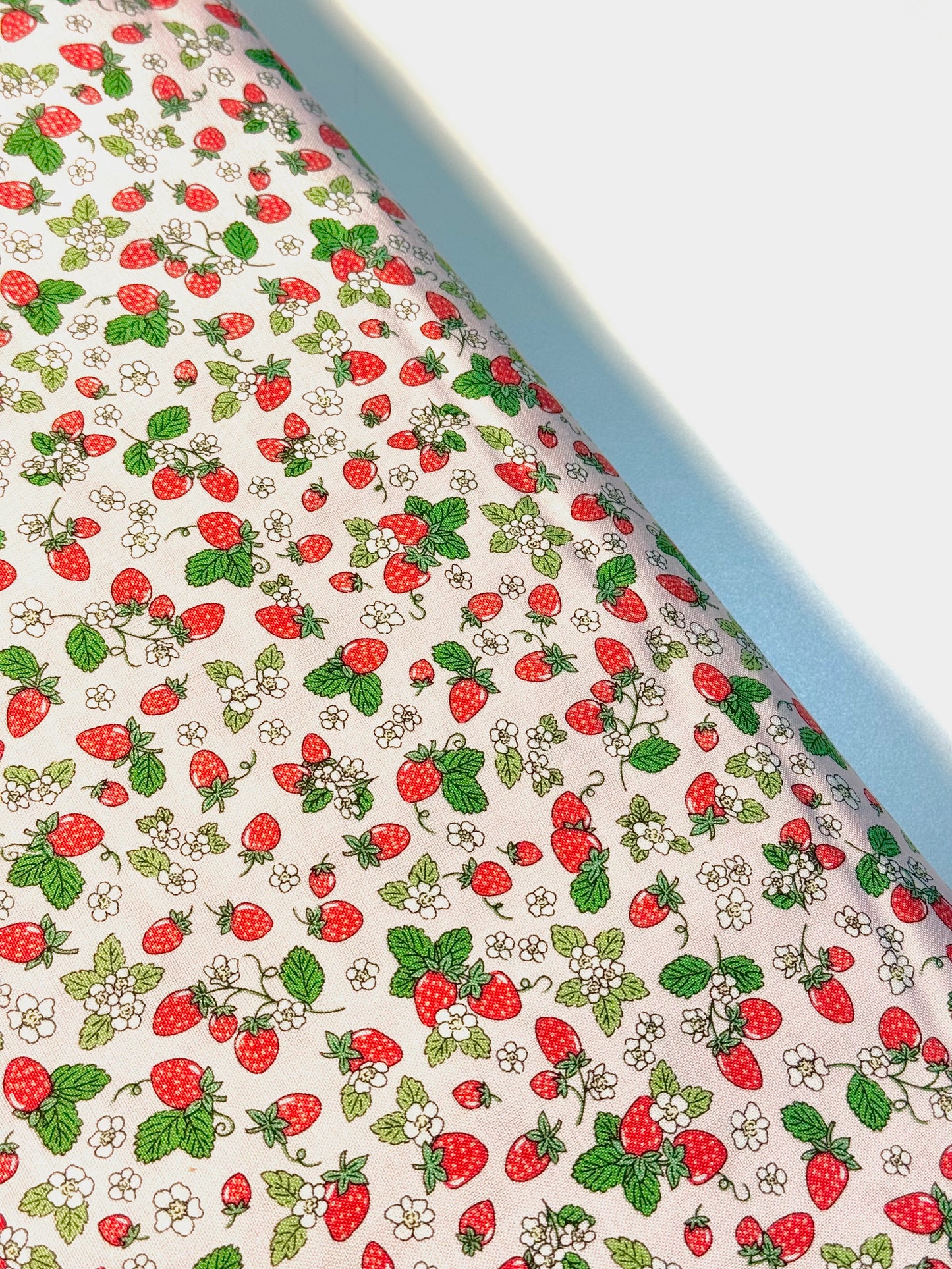 Tela de Algodón Strawberry Fizz Rosa