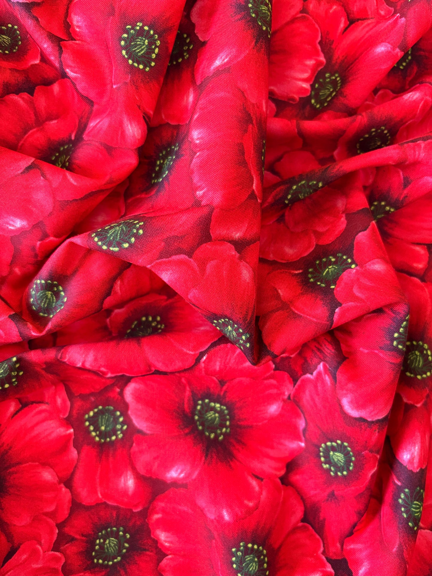 Tela de Algodón Amapolas Carmín