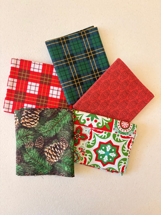 5 Fat Quarters Cotton Holiday