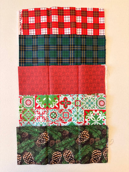 5 Fat Quarters Cotton Holiday